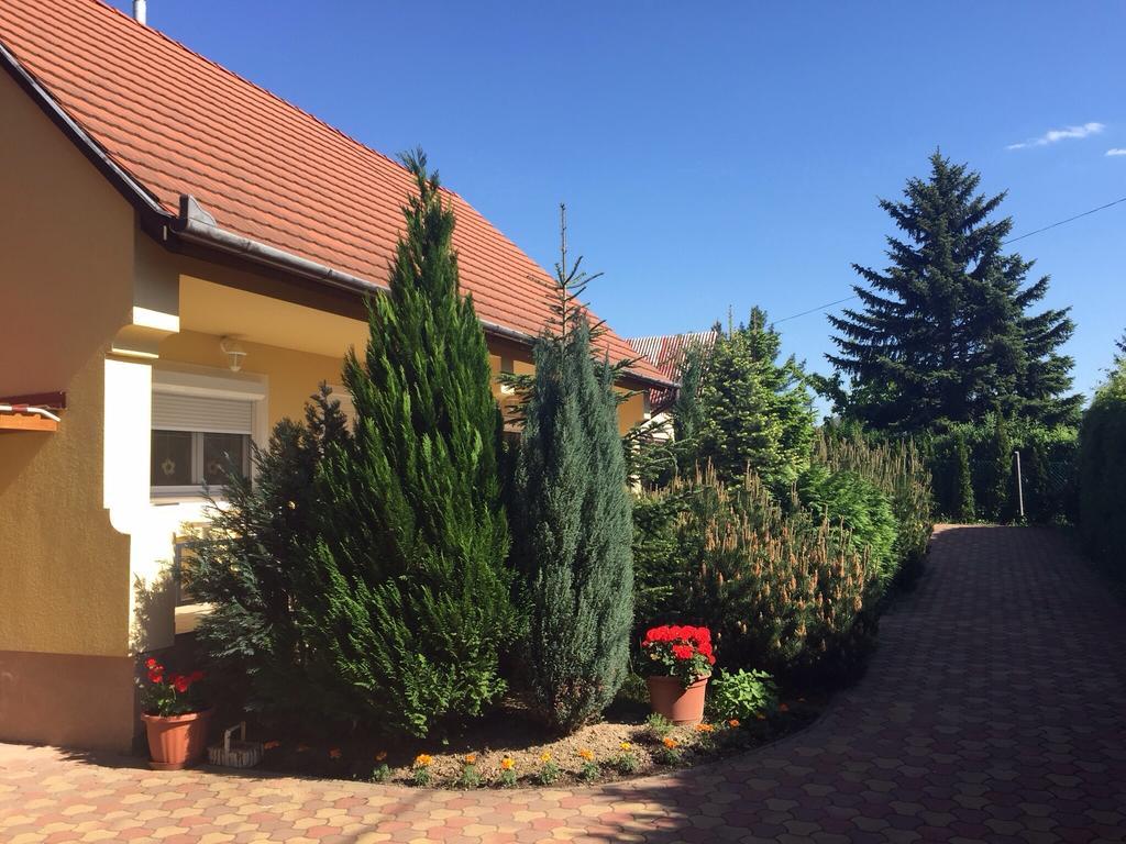 Honvéd Apartmanház Hévíz Esterno foto