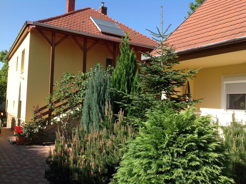 Honvéd Apartmanház Hévíz Esterno foto
