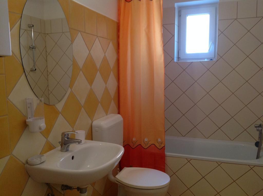Honvéd Apartmanház Hévíz Camera foto